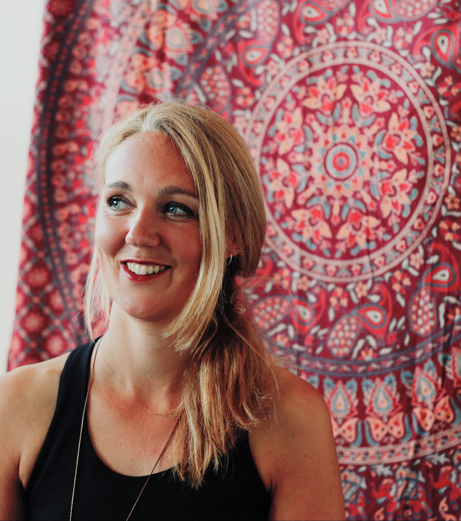 Laura de Vriend-Schaap, yogadocente bij Zon Yoga Leiden